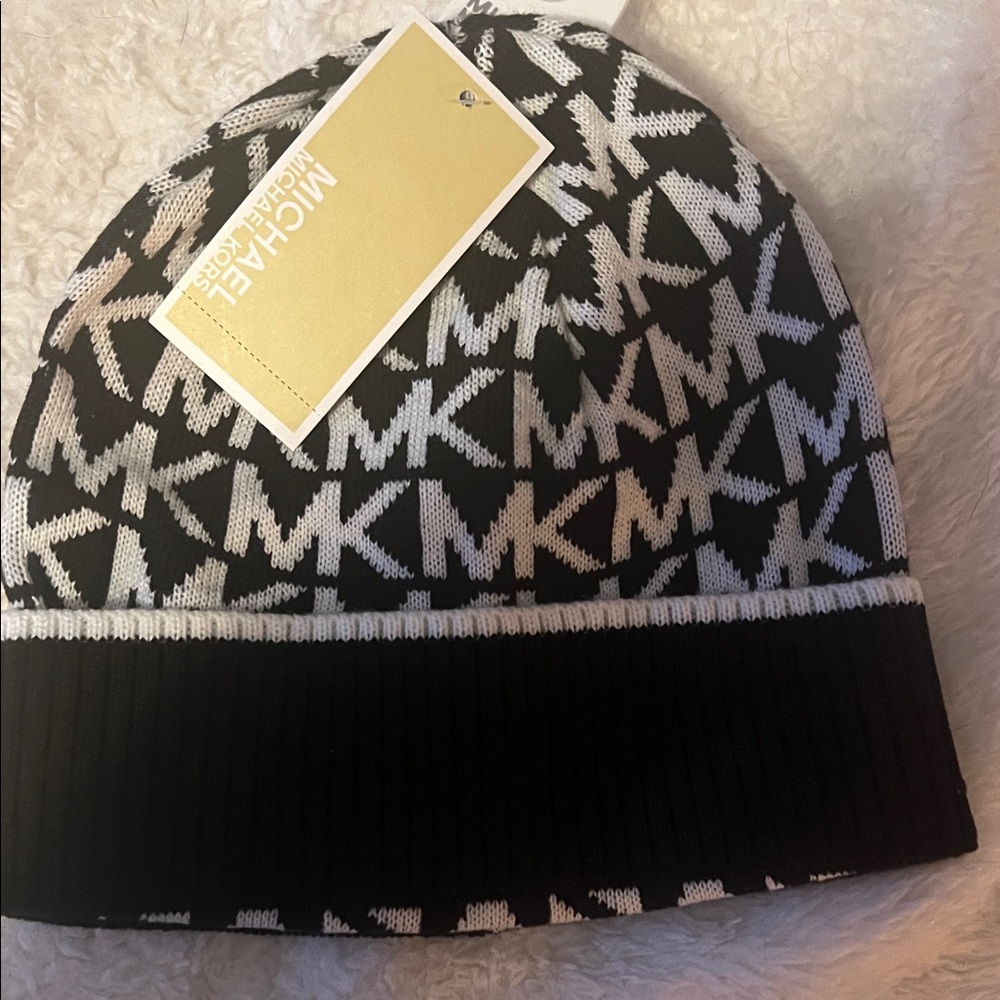 Michael Kors  Black and White Logo Beanie